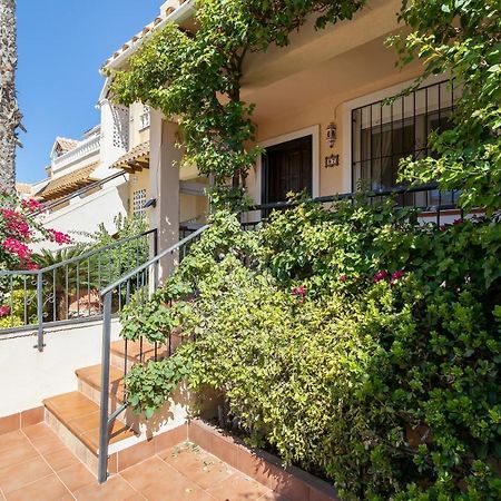 Heads 2 Holiday Homes Apartment Villamartin  Esterno foto